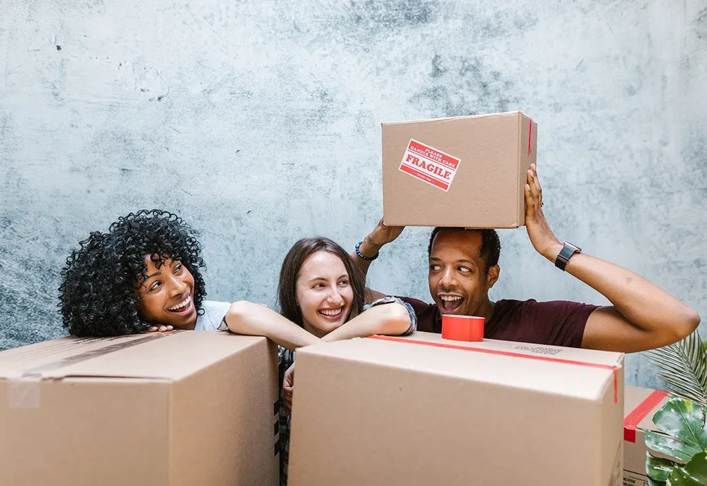 Packing checklist for easy moving